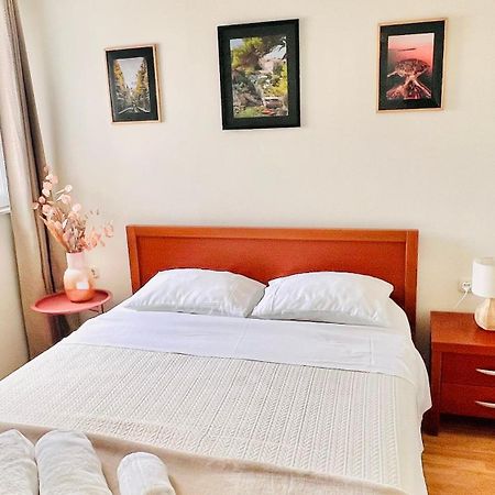 Luxury Beach Apartment W Sunset Sea Views Sibenik Bagian luar foto