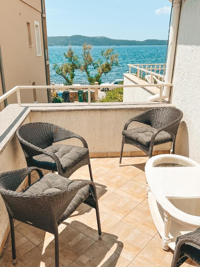 Luxury Beach Apartment W Sunset Sea Views Sibenik Bagian luar foto