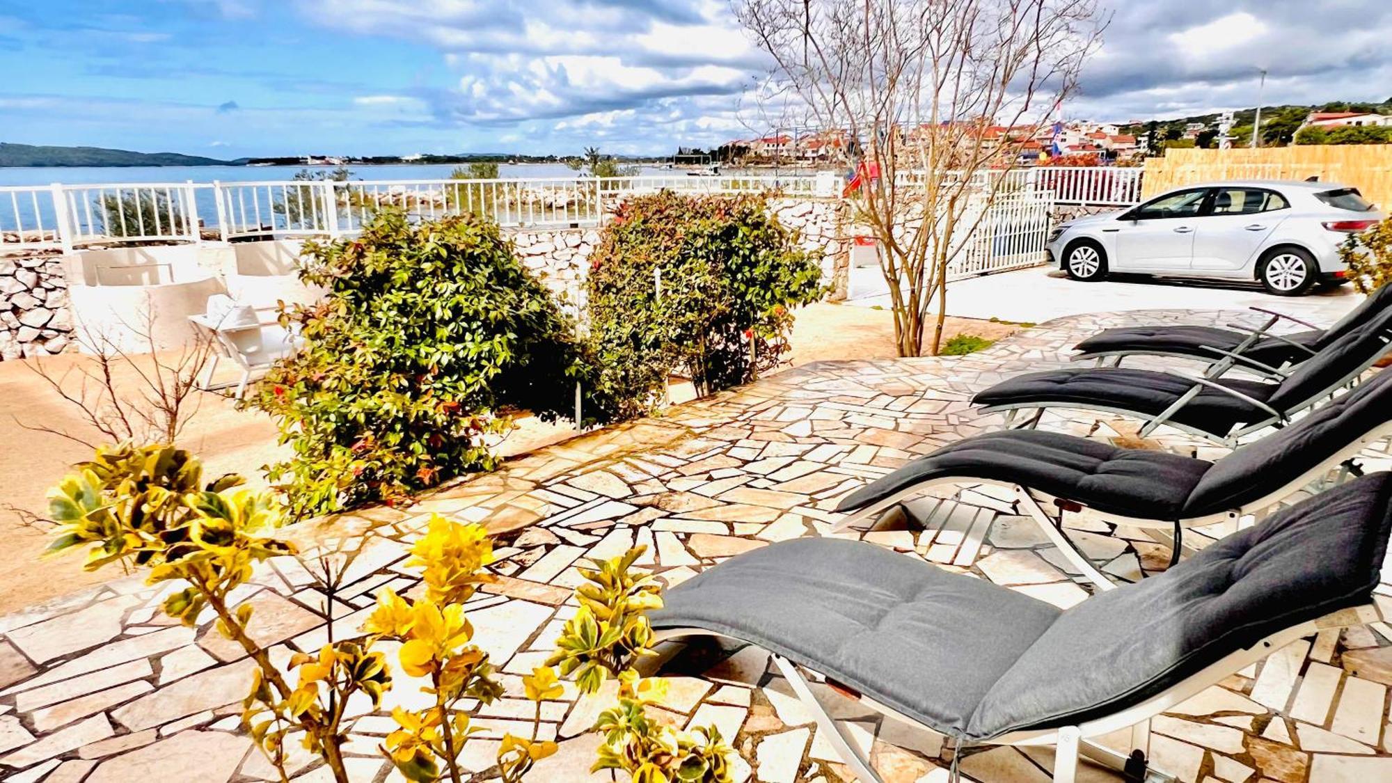 Luxury Beach Apartment W Sunset Sea Views Sibenik Bagian luar foto