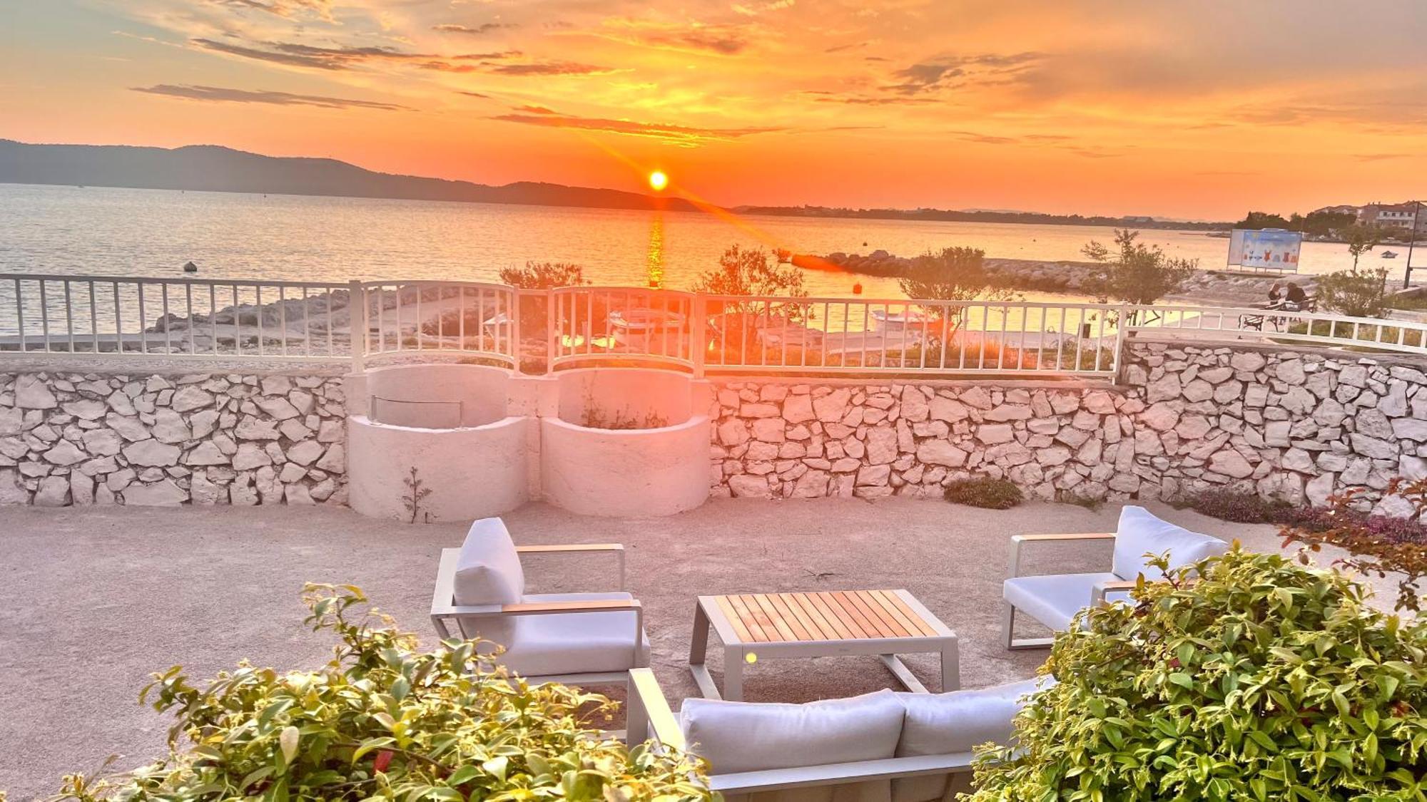 Luxury Beach Apartment W Sunset Sea Views Sibenik Bagian luar foto